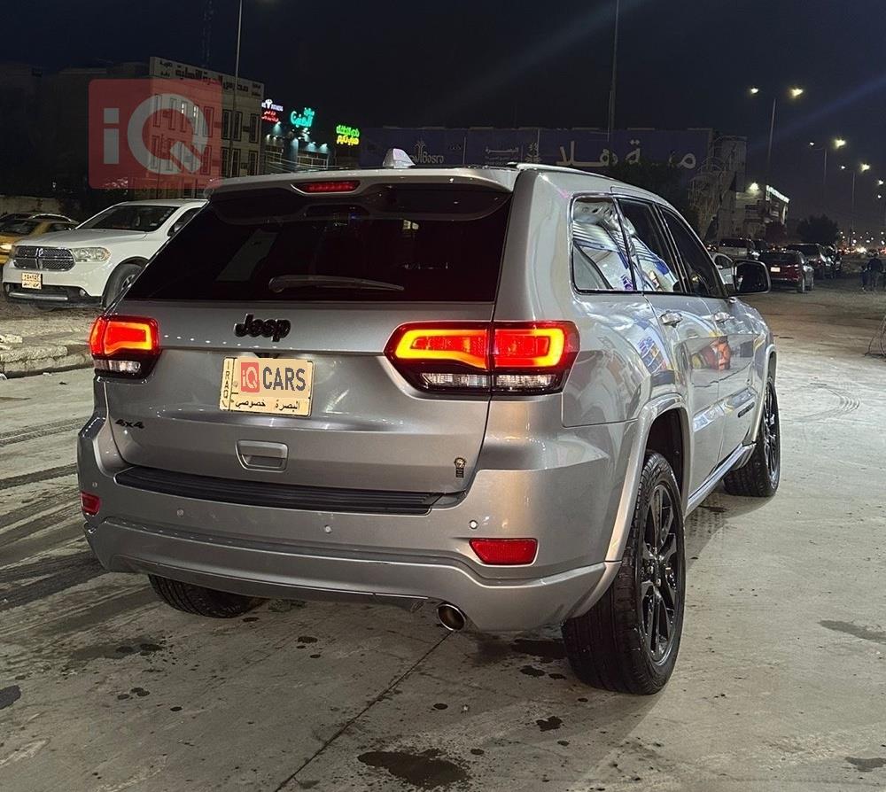 جيب جراند شيروكي